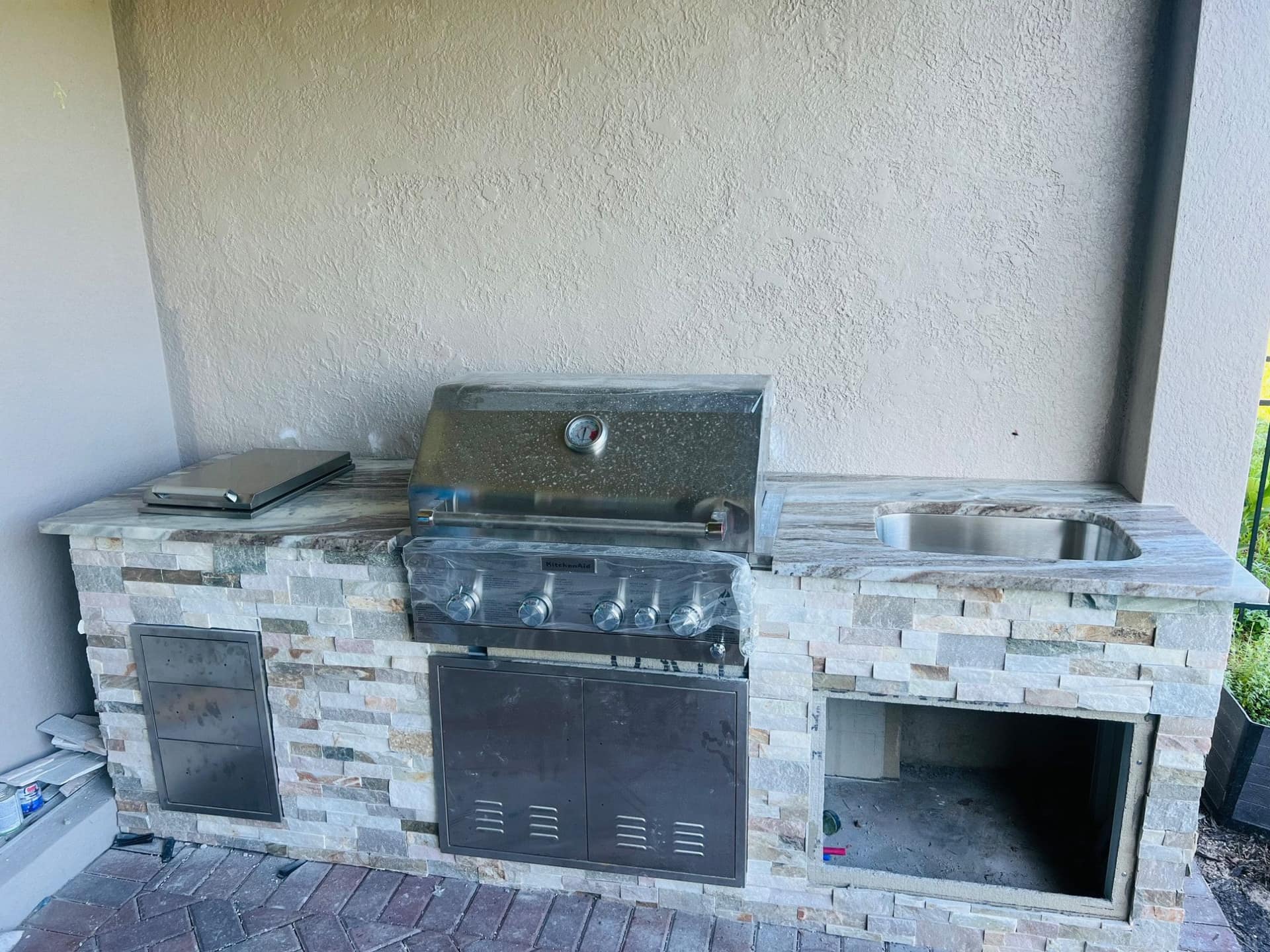Granite Outdoor Kitchens